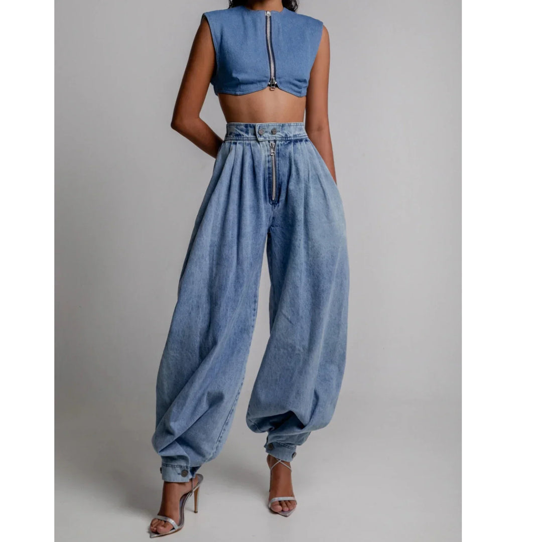 Rovelli denim cropped top with zipper and high-waisted baggy jeans, fashion studio shot